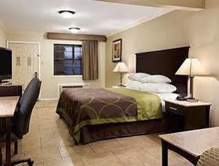 Motel Super 8 By Wyndham Mcallen-downtown-airport-la Plaza Mall