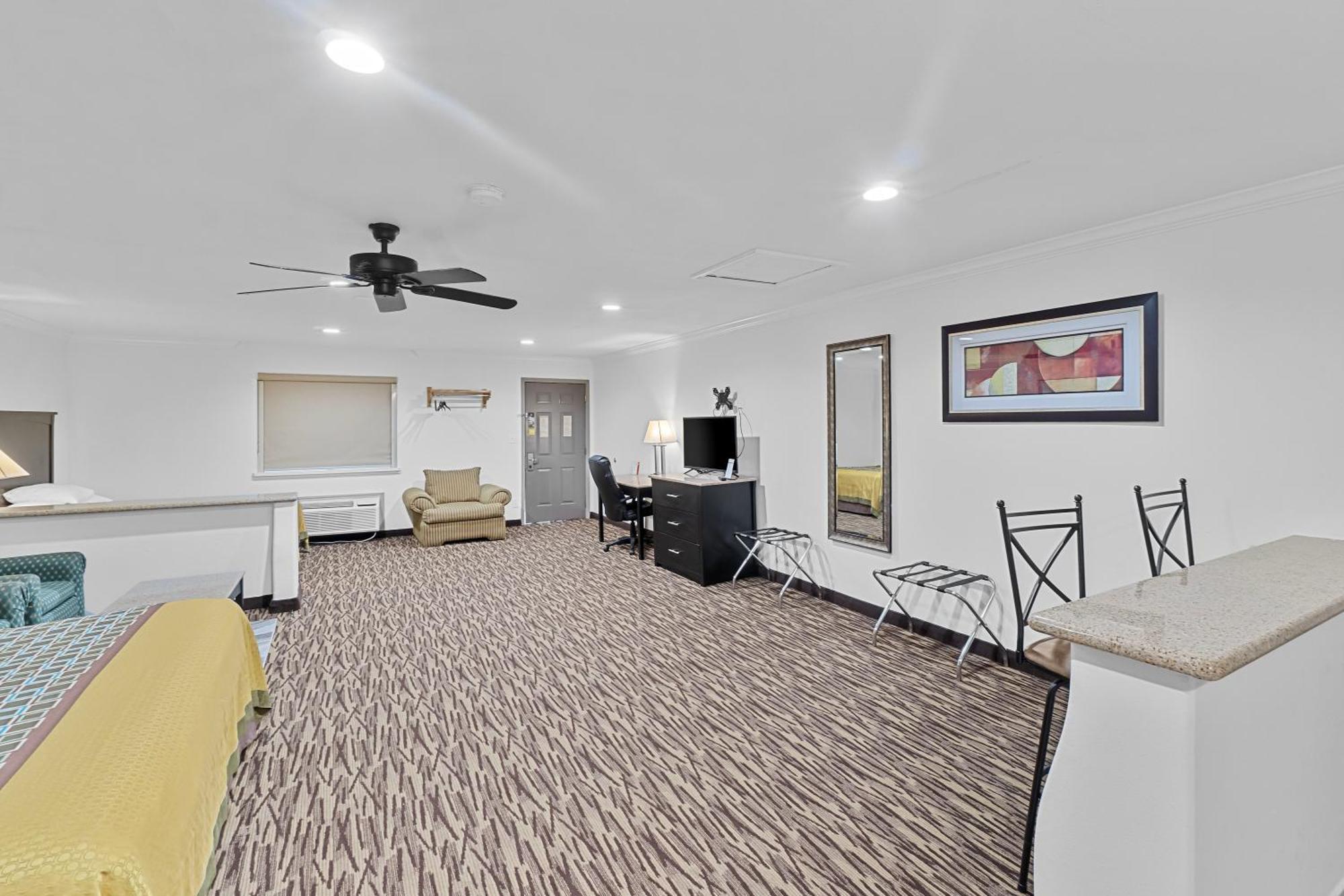 Motel Super 8 By Wyndham Mcallen-downtown-airport-la Plaza Mall 2*