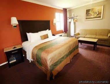 Super 8 By Wyndham Mcallen-downtown-airport-la Plaza Mall Motel 2*